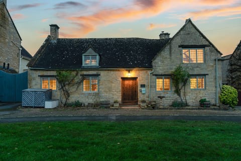 Rex Cottage - StayCotswold