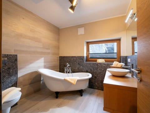 Appartement 1 "master" - Alpenrose Waidring Apartment in Salzburgerland