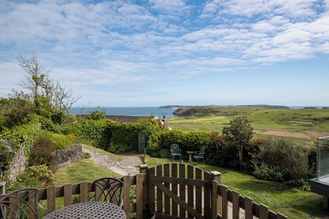 Sea Views, Log Burner, Dog Friendly