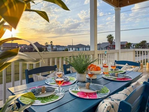 Welcome to Galveston Grand Getaway!