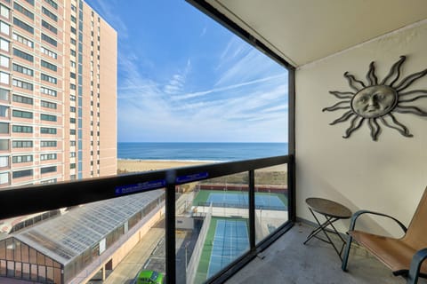 Welcome to Golden Sands 601!