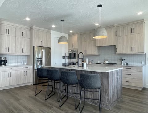 Modern and New Kitchen