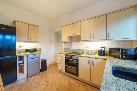 Woodfield Lodge, Brookhouse - Kitchen