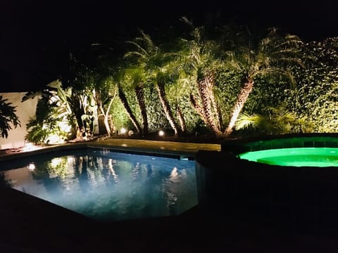 Private Paradise, solar heated pool, optional Heat Pump, add'l fee