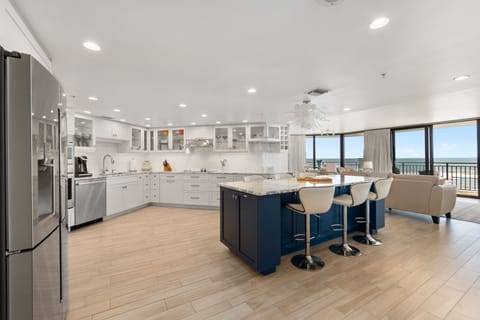 Exquisite dining and kitchen space.