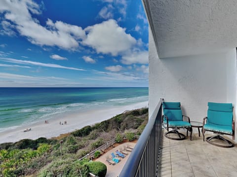 Welcome to One Seagrove Place #507