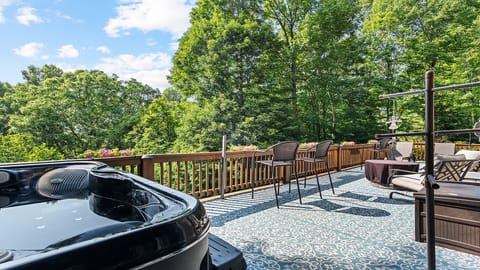 Relax Out on the Deck!