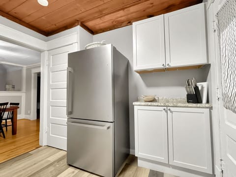 Kitchen with complete essentials