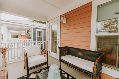 Outdoor seating at Mermaid's Muse