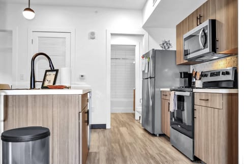 Fully equipped kitchen area