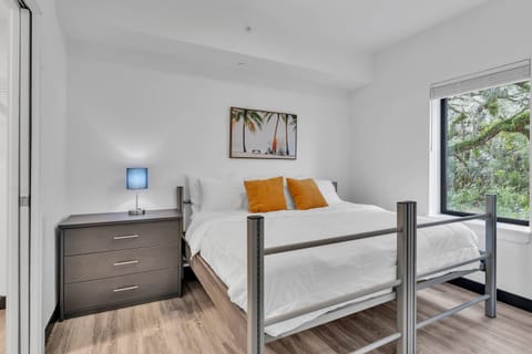 King bedroom with stylish surf theme!