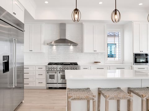 Kitchen - Upscale Stainless Steel Appliances