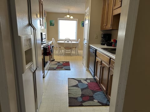 Kitchen with Breakfast Nook, Seats 4 Guests, Fully Furnished