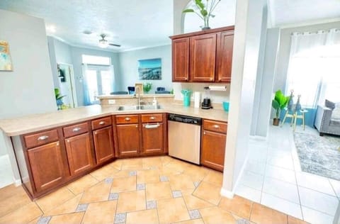 08ce4156-10bd-408a-bbea-b27ec8e36e93