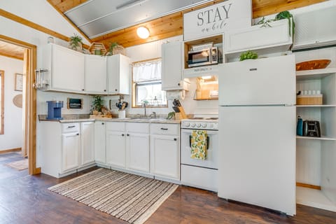 Bamboo Bungalow features a full kitchen with all the amenities of home!