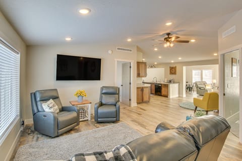 Bloomington Vacation Rental | 4BR | 2BA | 1,863 Sq Ft | 1 Step Required