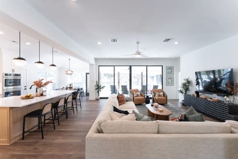 Open Concept Design - Walker Luxury Vacation Rentals