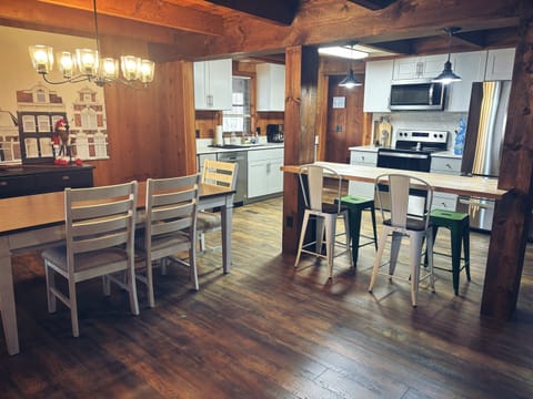 Whip up the perfect meal while chatting with the group