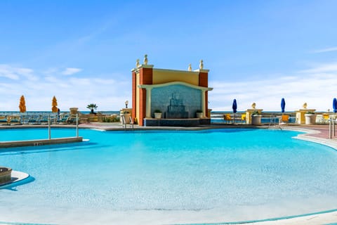 Emerald Grande pool deck - zero entry pool and hot tub