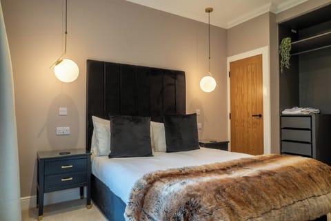 Bedroom with King Size Bed