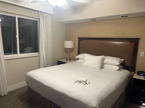 King size bed in bedroom