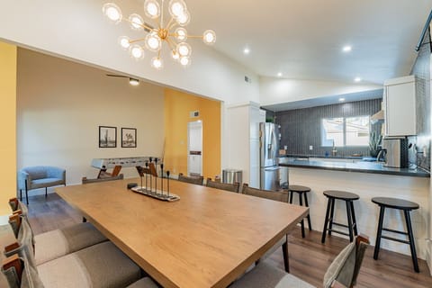 Seats 8 plus 3 stools a kitchen counter