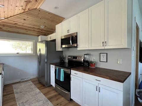 Kitchen fully stocked to make great meals