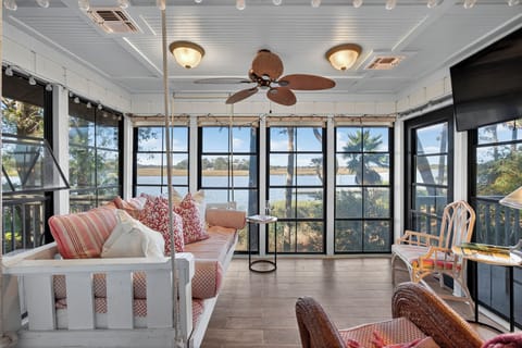 Welcome to 16 Inlet Cove!