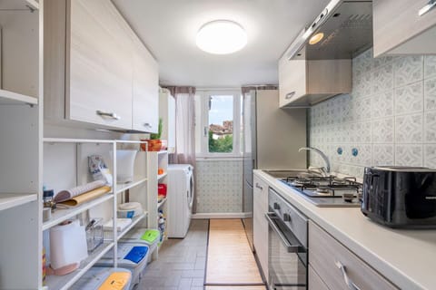 Autumn, Kitchen, Spring, Summer