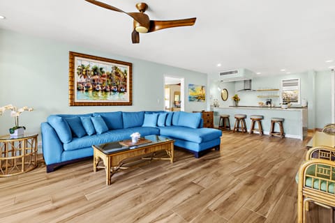 Enjoy Seating for 6 while watching the sunsets and the smart tv!