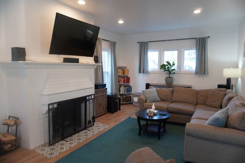 Living room with 5.1 surround sound.