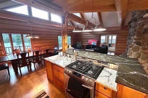 84abaafd 08cc 4c74 896f 5b7136846f11