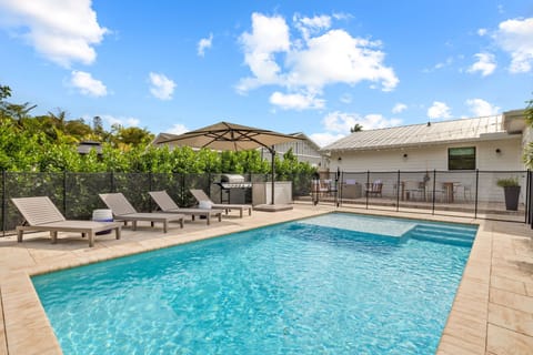 Spacious private pool area