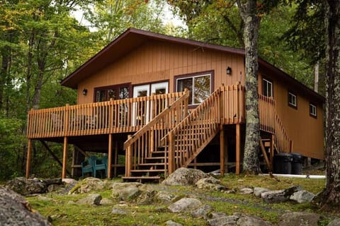 Wolf's Den Cabin on Lake Kabetogama in Voyageur’s National Park