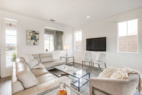 Desert Hot Springs Vacation Rental | 4BR | 2BA | Half Step to Access