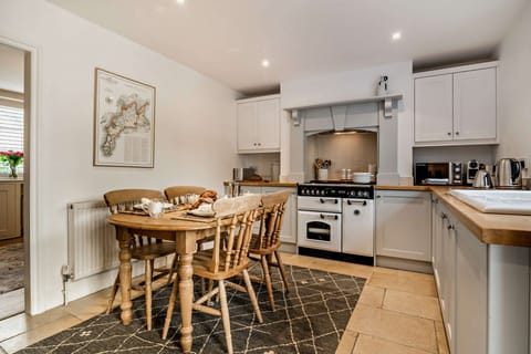 2 Bottom End Kitchen/Dining Room - StayCotswold