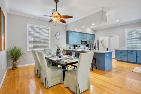 Dining space for six