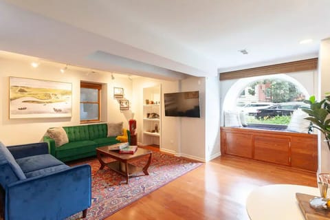 Living room with relaxing window seat 