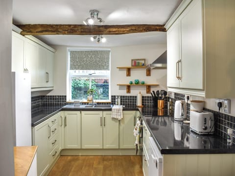 Kitchen | Daffodil Cottage, Cockermouth