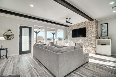 Afton Vacation Rental | 3BR | 2.5BA | 2,000 Sq Ft | 1 Step for Entry