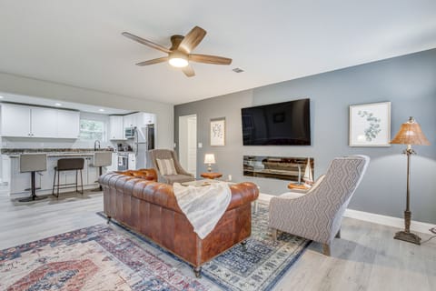 Living Room | Electric Fireplace