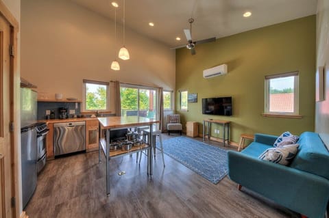 Casita 2 open concept family room and kitchen