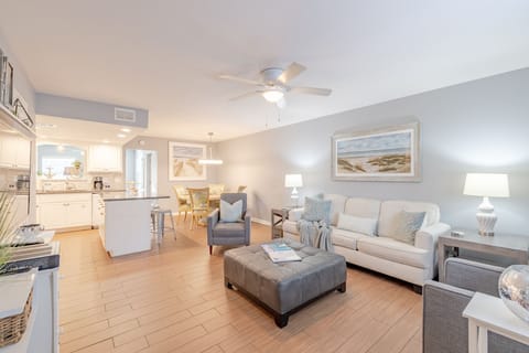 Welcome to Reats Retreat @ Gulf Highlands Beach Resort.