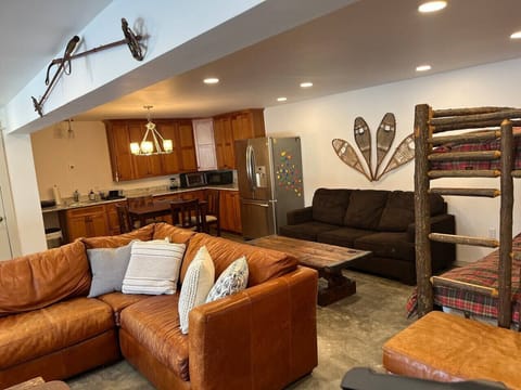 Walkout basement Livingroom/Kitchen/Bunkbeds