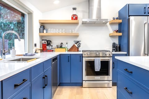 Spacious airy kitchen.