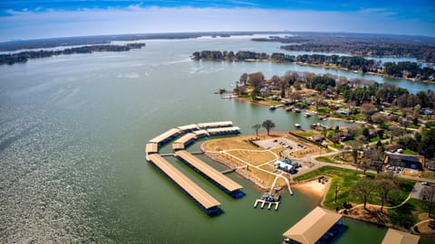 Stutts Marina around the corner