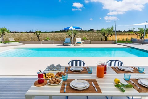 Autumn, Balcony / Terrace / Patio, Building Exterior, Outdoor, Pool, Spring, Summer