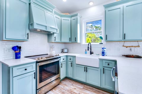 Well equipped kitchen