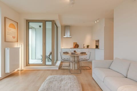 Bright living space — Scandinavian calm meets city charm