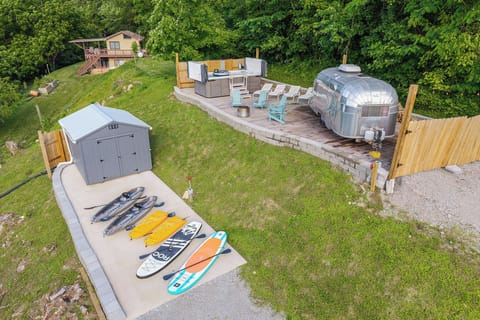 This is for your enjoyment! The Airstream is Vintage 1957 and for aesthetics only! It's a family heirloom!